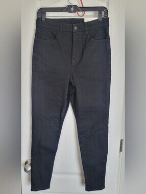 American Eagle Outfitters Women’s Black Curvy Hi Rise Jegging
